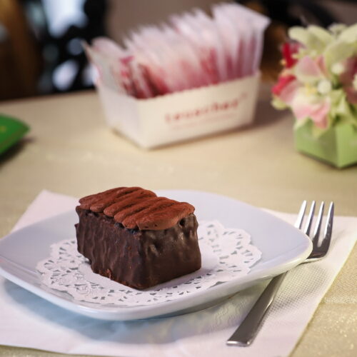 Kuchen-018 (1) Champagne Truffes Cake